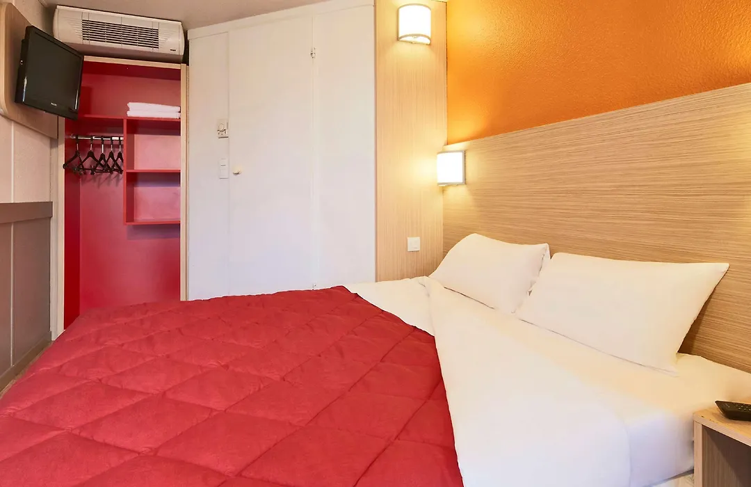 Premiere Classe Paris Ouest - Nanterre - La Defense-1