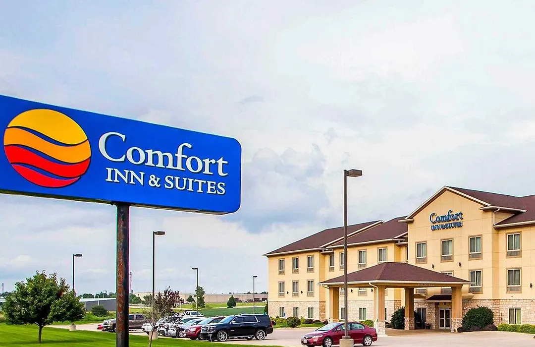 Comfort Inn & Suites Grinnell Near I-80-1