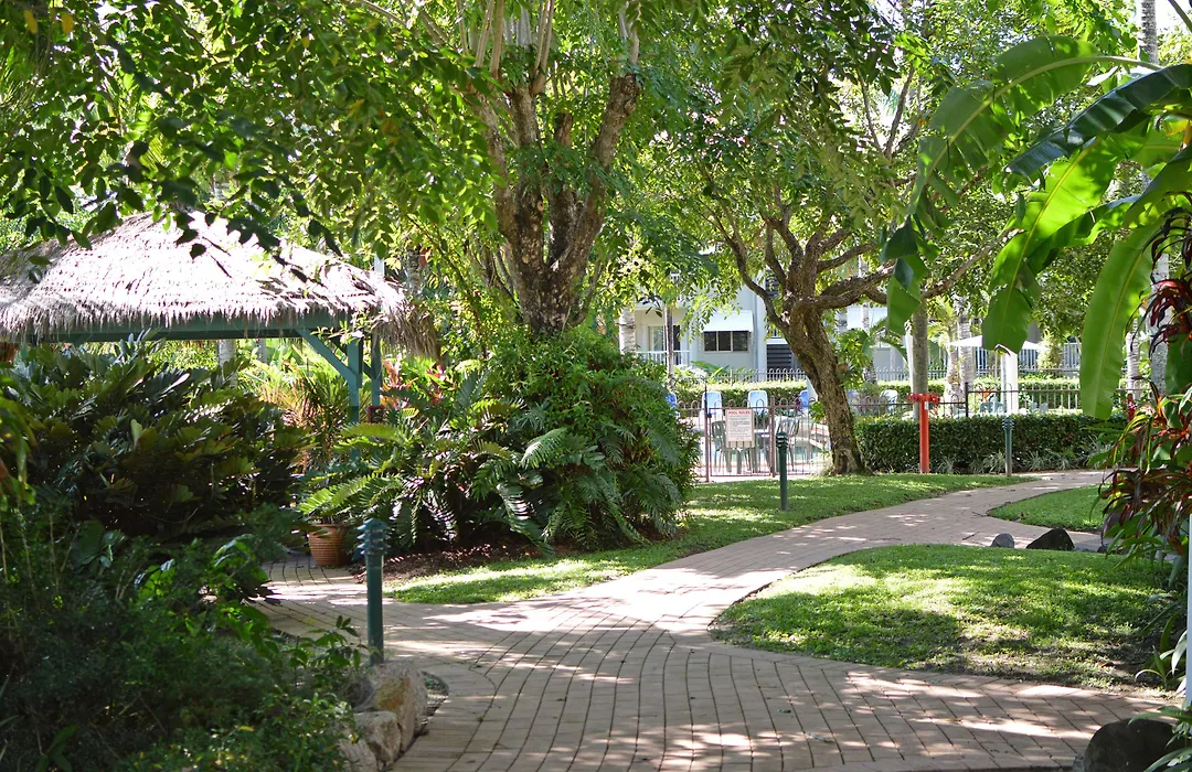 Cairns Beach Resort-1