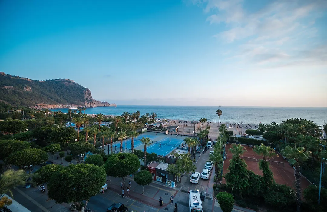Riviera Hotel & Spa-1