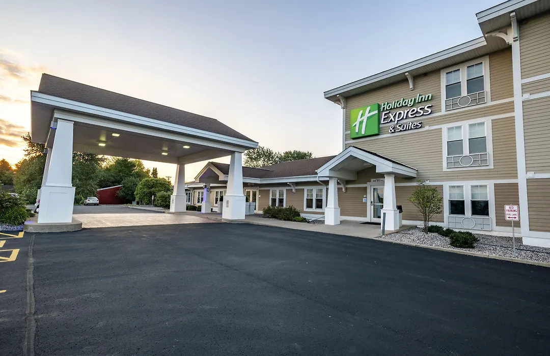Holiday Inn Express & Suites Iron Mountain By Ihg-1