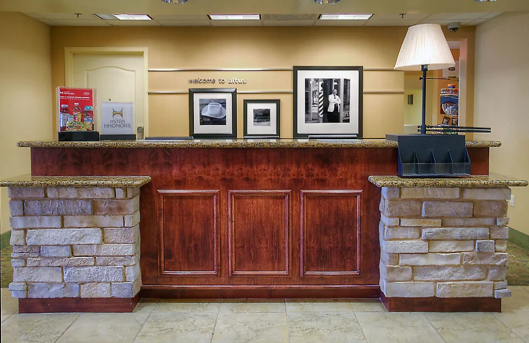 Hampton Inn & Suites Altus-1