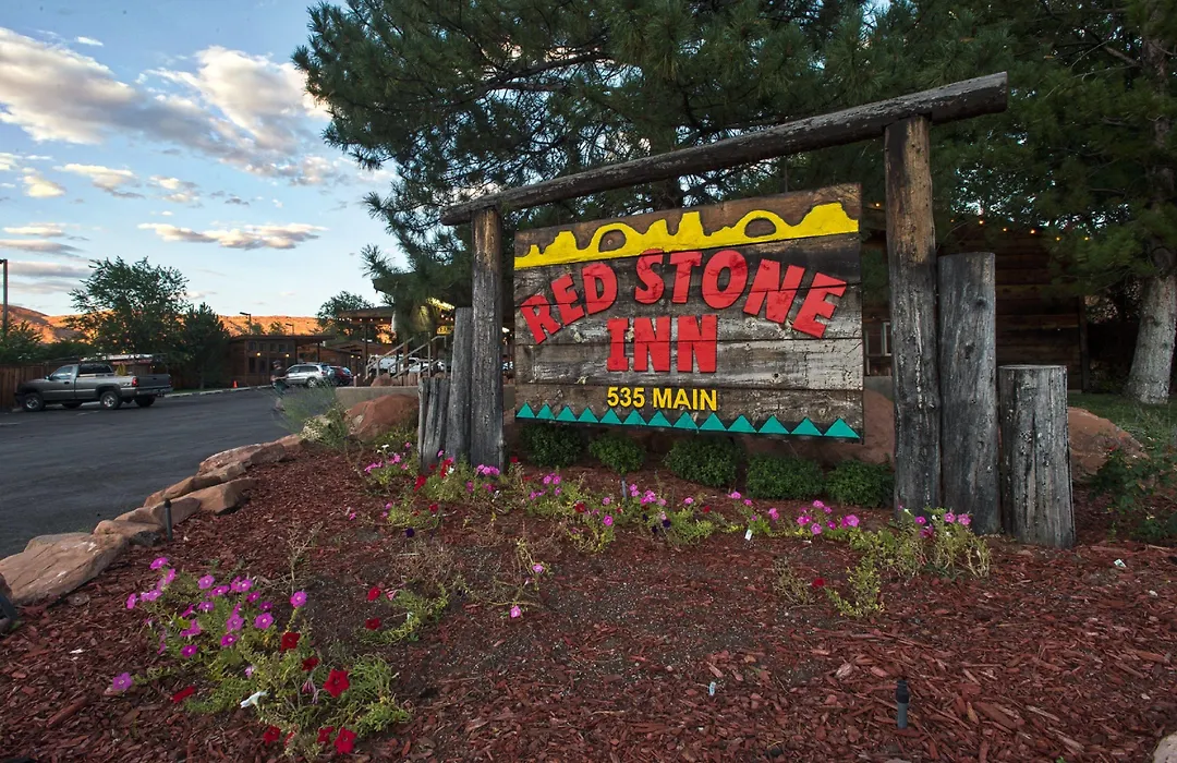 Red Stone Inn-1