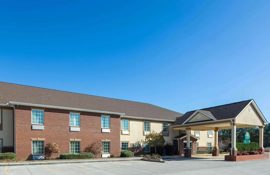 La Quinta Inn By Wyndham Calhoun South I-75-1