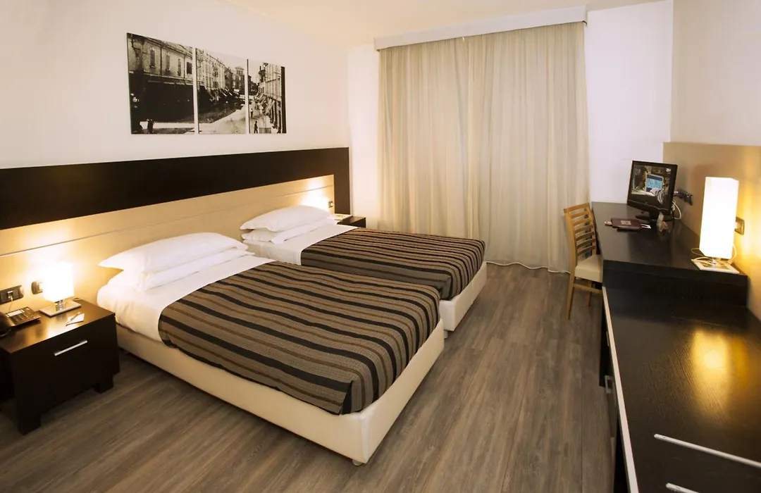 Hotel Carpi-1