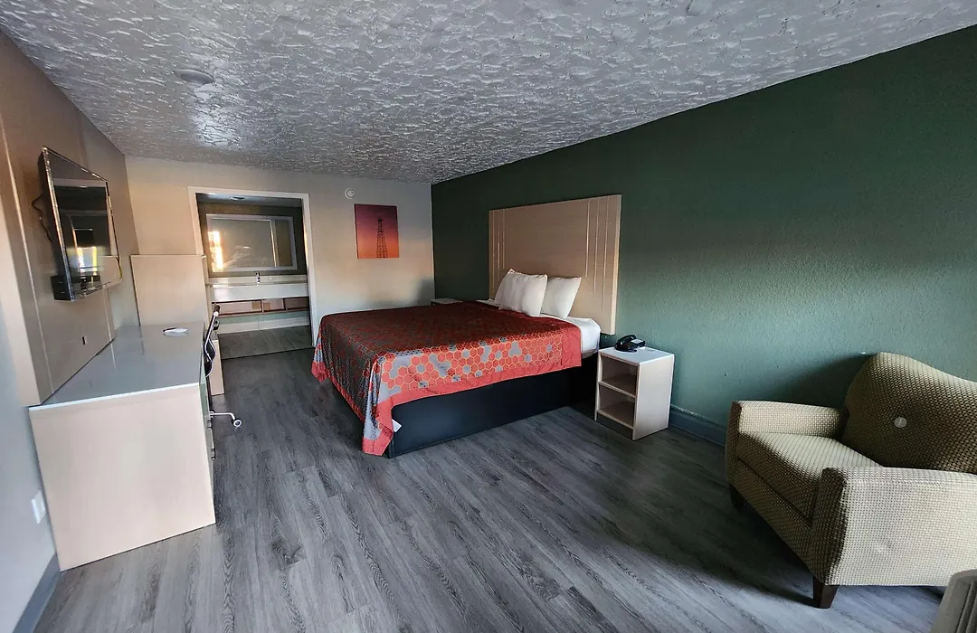 Americas Best Value Inn Longview-1