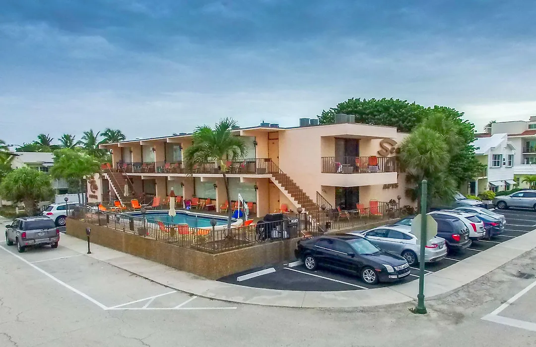Sea Cliff Hotel-1
