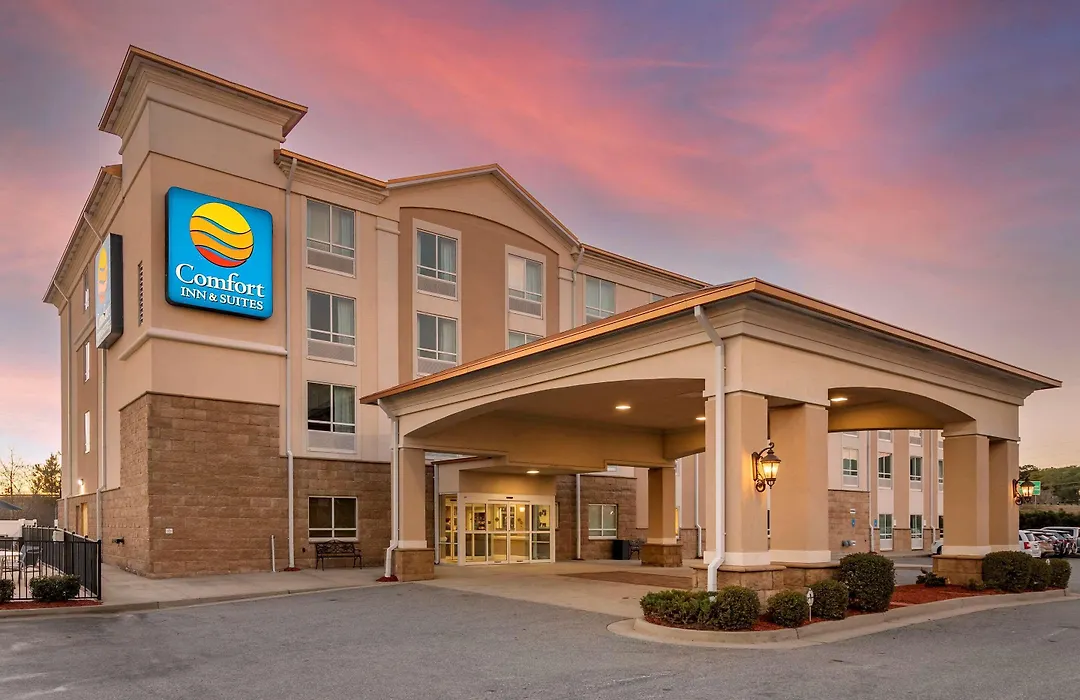 Comfort Inn & Suites-1