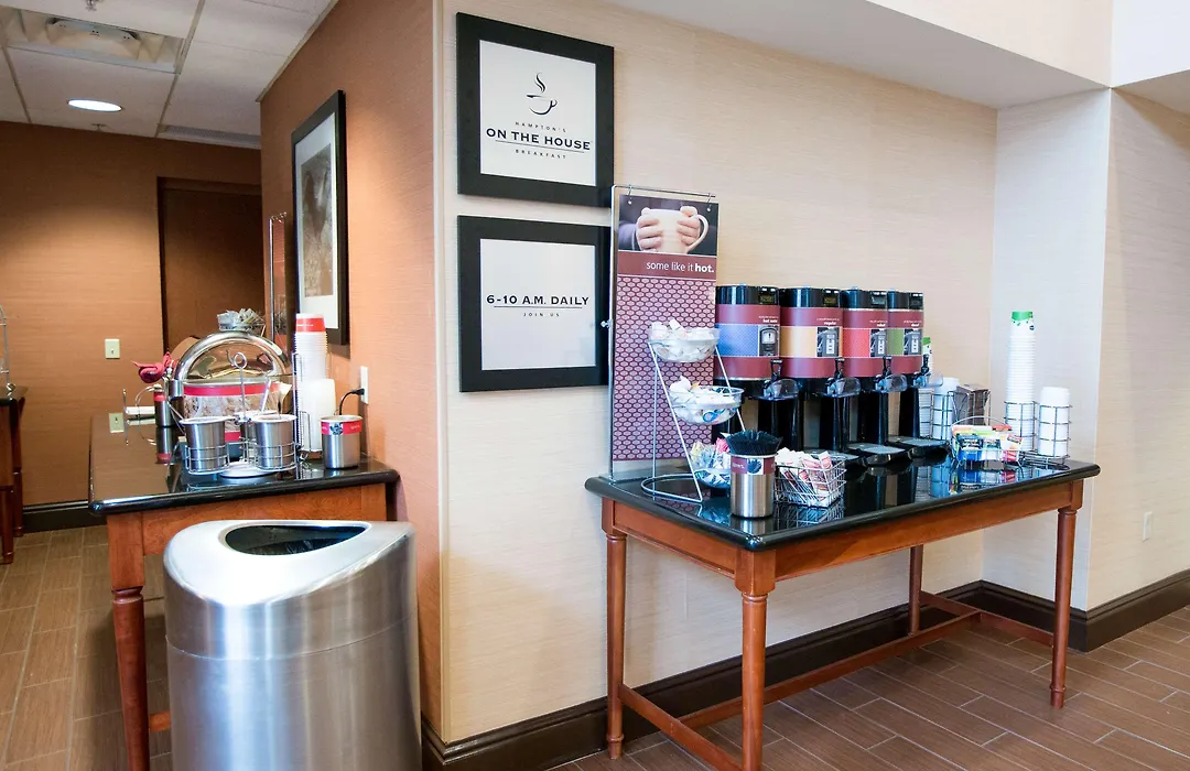 Hampton Inn & Suites Blairsville-1