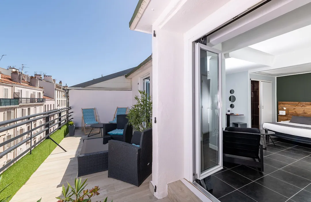 Celenya Hôtel-1