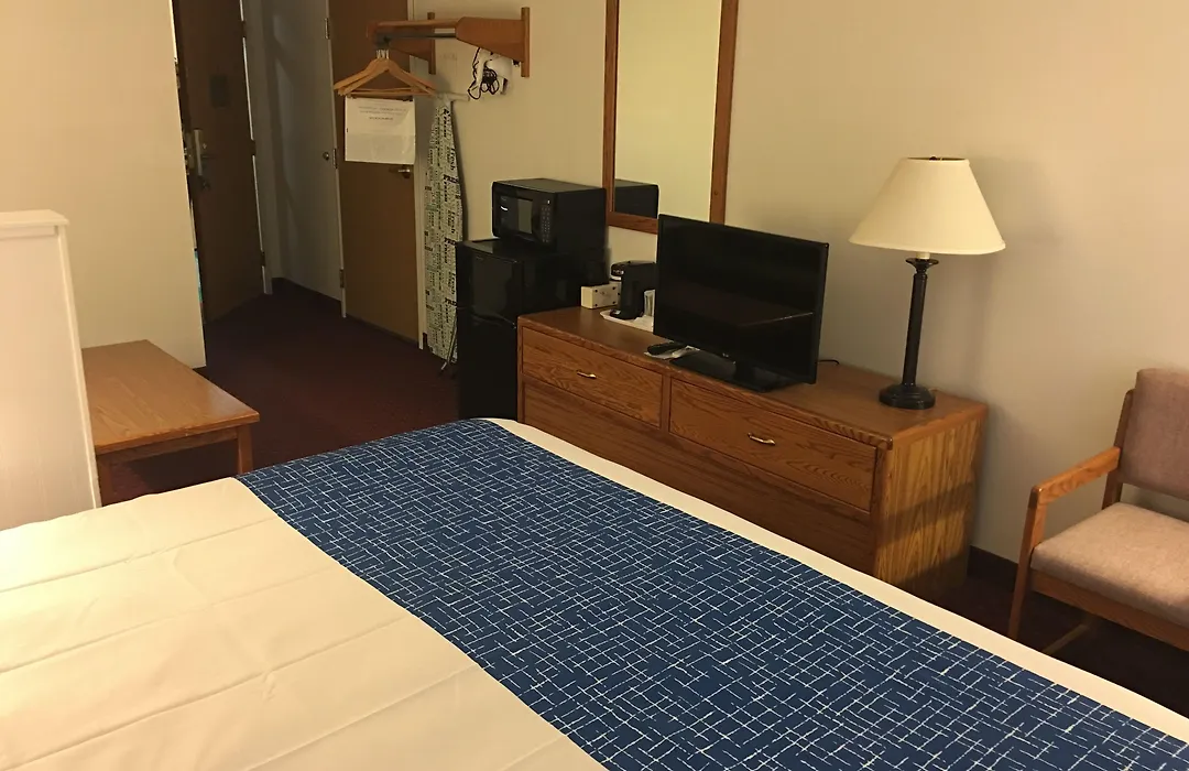 Travelodge By Wyndham Spearfish-1