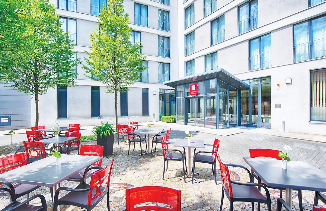 Leonardo Hotel Dresden Altstadt-1