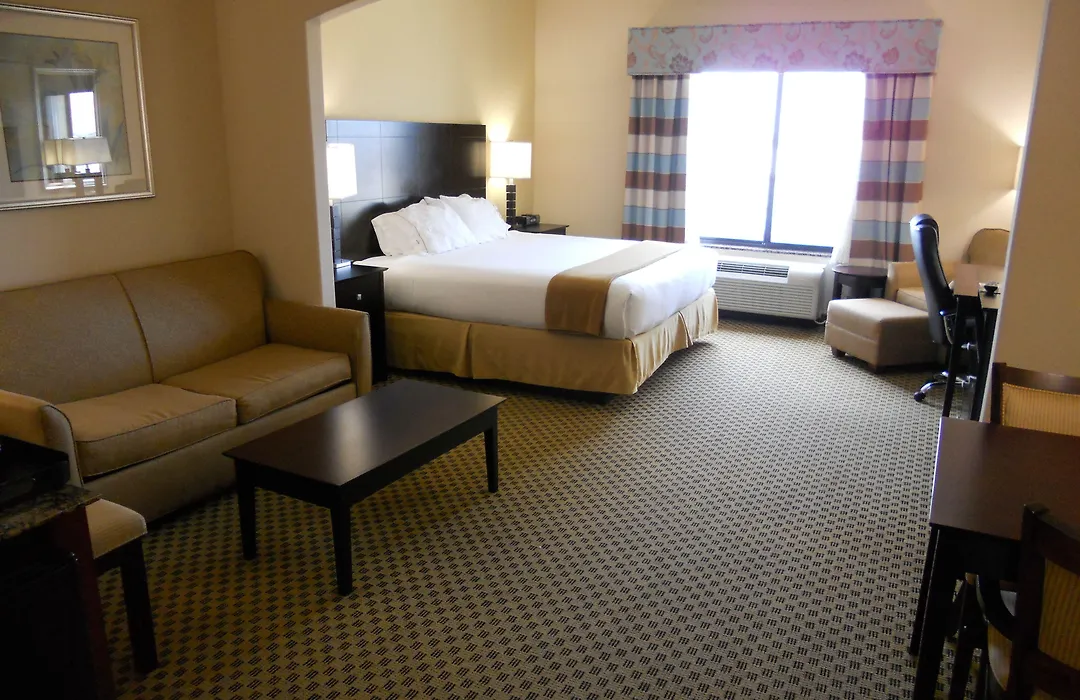 Holiday Inn Express & Suites Oklahoma City West-Yukon By Ihg-1