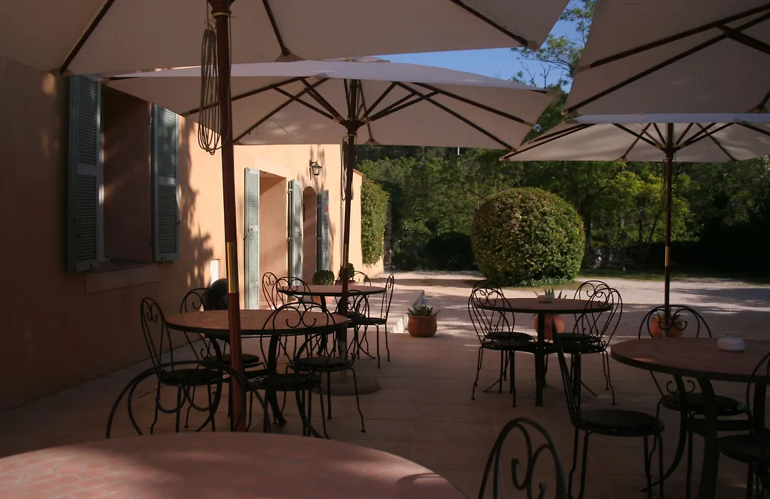 Hotel Les Cigales-1