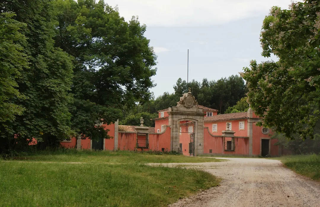 Casa De Sezim-1