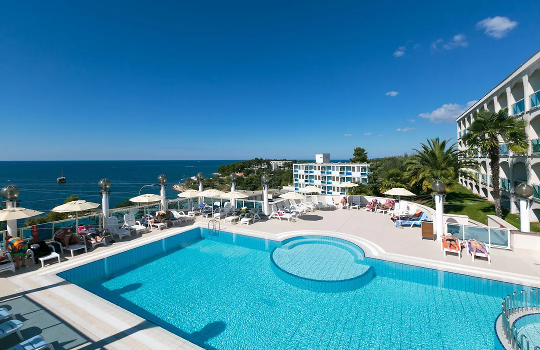 Hotel Gran Vista Plava Laguna-1