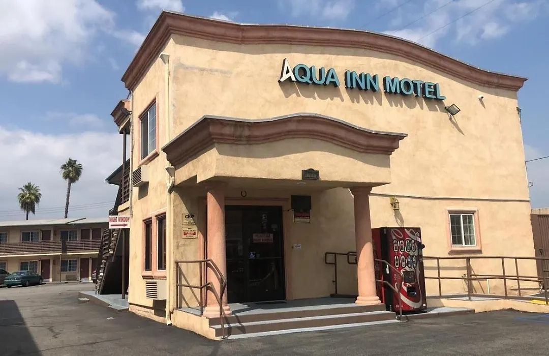 Aqua Inn Motel-1
