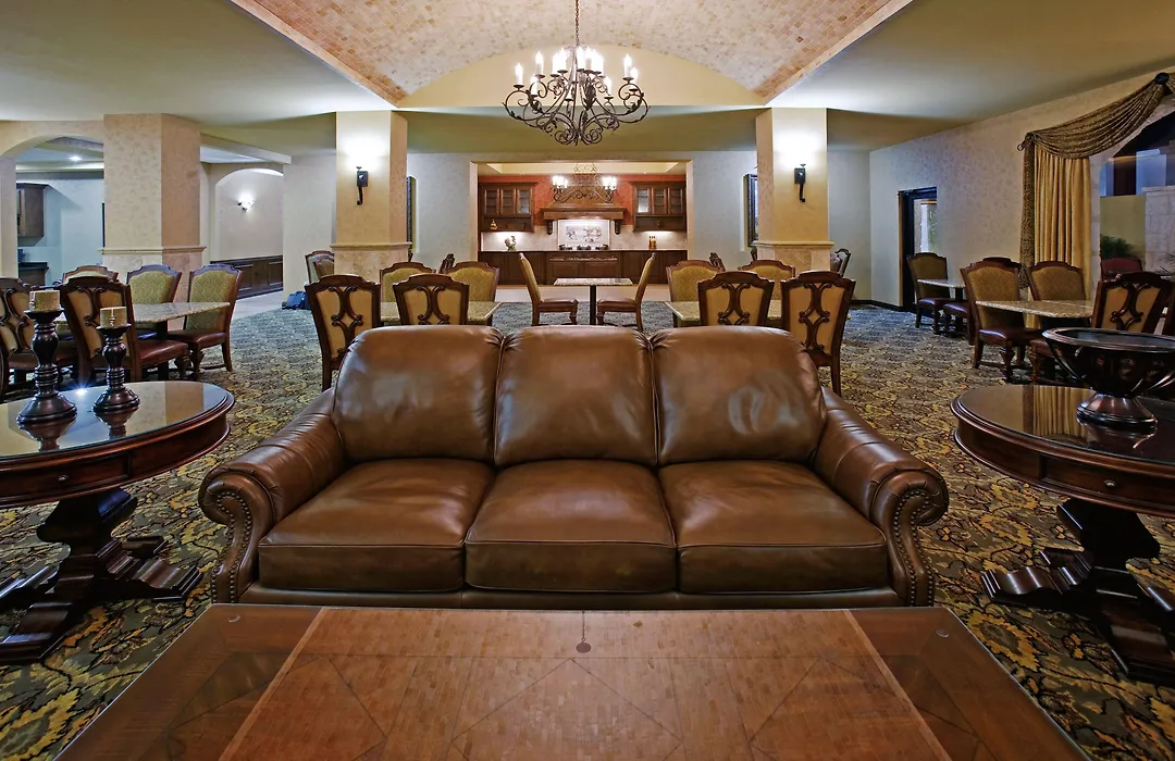 Comfort Suites Alamo-River Walk-1