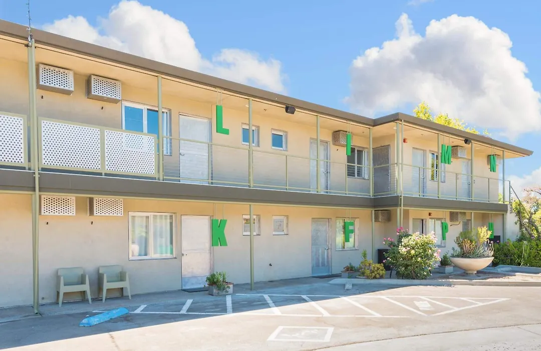 The Greens Hotel On Del Paso-1