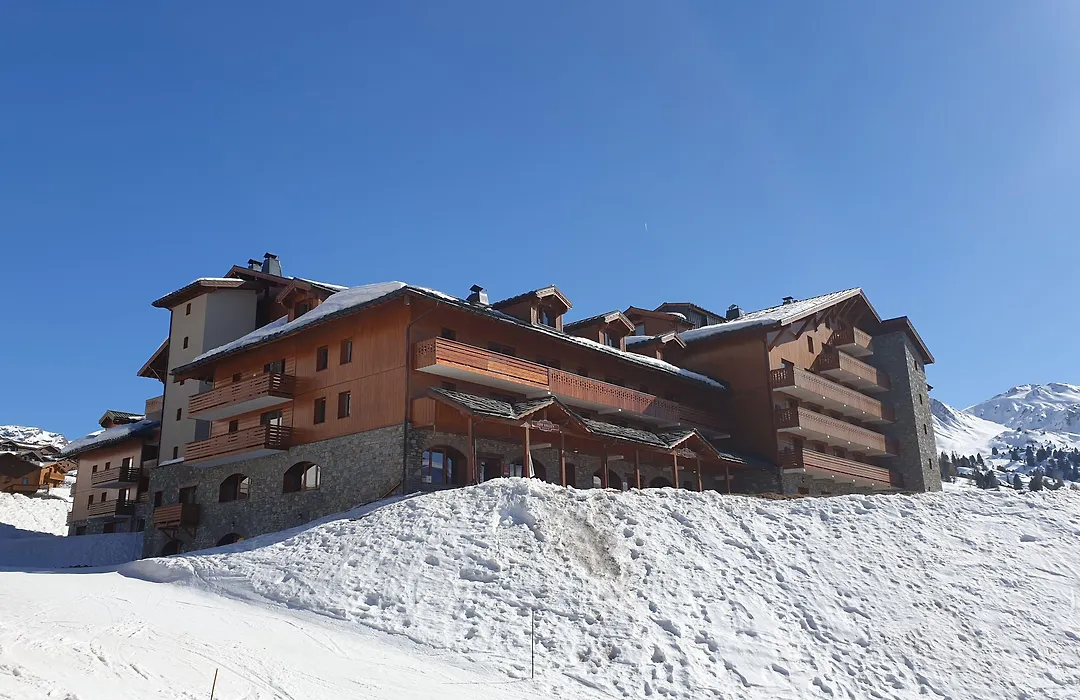 Madame Vacances Lodges Des Alpages-1