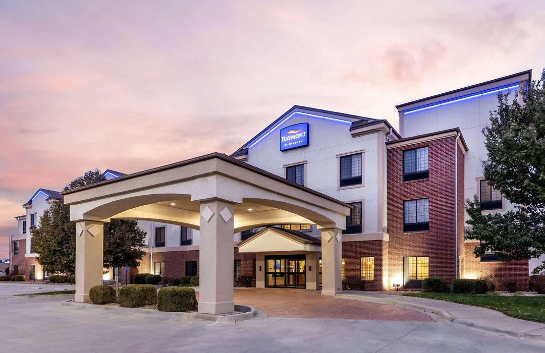 Baymont By Wyndham Pratt-1