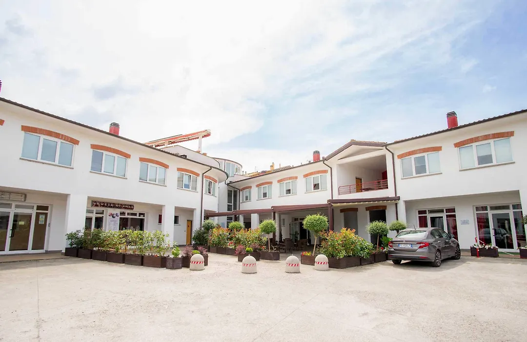 Hotel Relais Del Lago-1