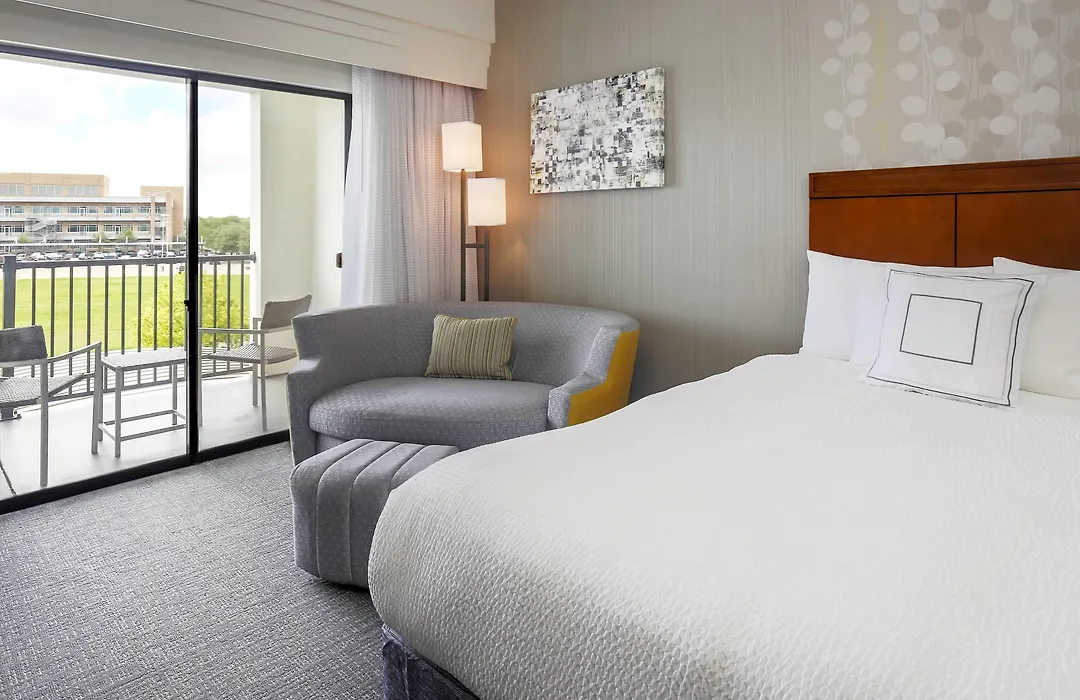 Courtyard By Marriott Dallas Arlington South-1