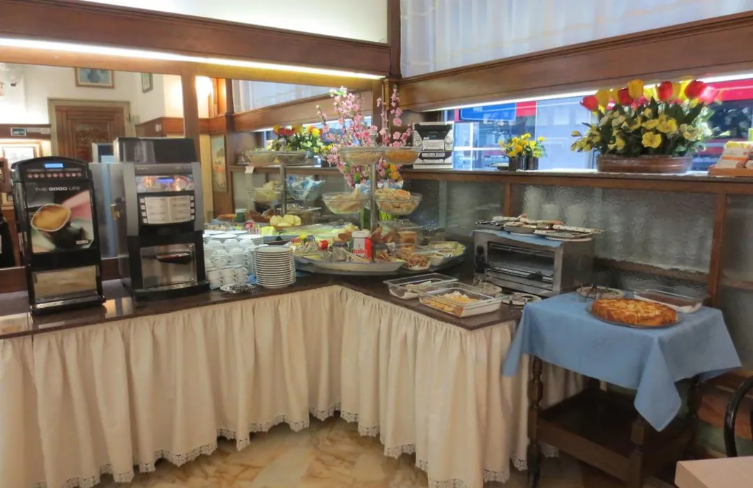 Hotel Italia City Center-1