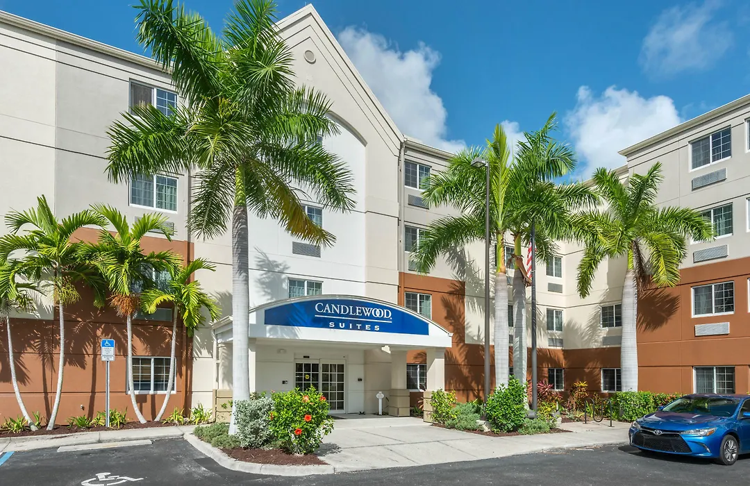 Candlewood Suites Fort Myers/Sanibel Gateway By Ihg-1