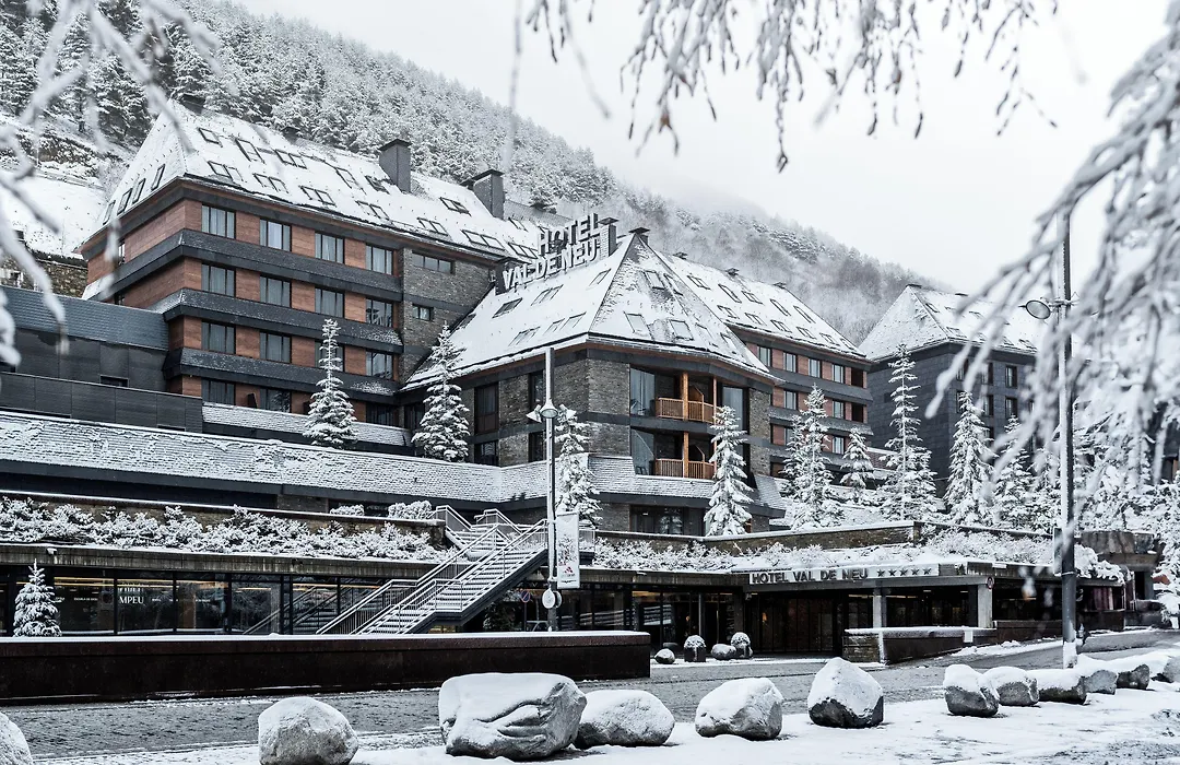 Hotel Val De Neu G.L.-1