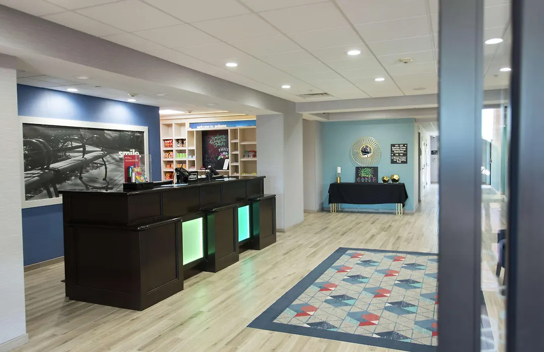 Hampton Inn & Suites Ankeny-1