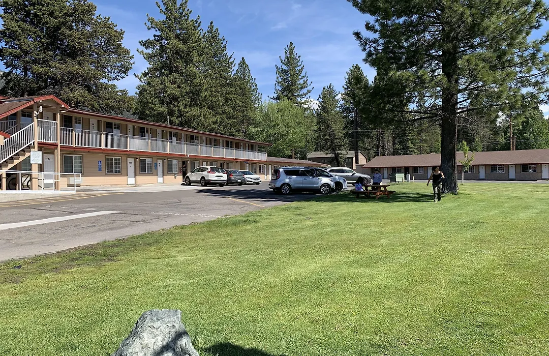 Beverly Lodge-1