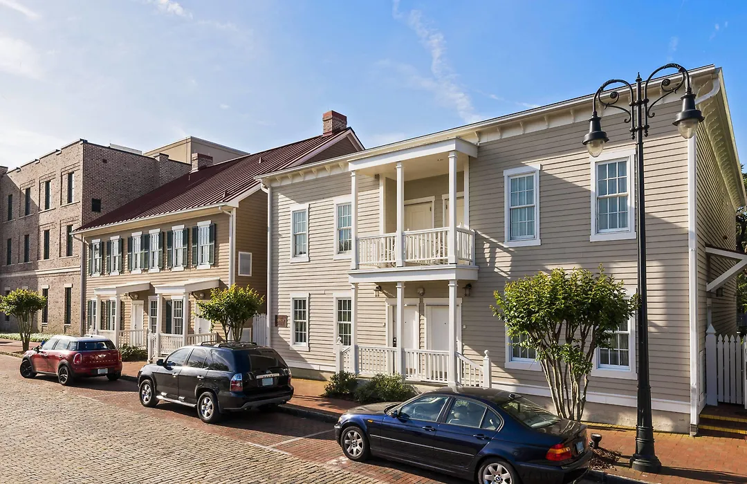 Residence Inn Savannah Downtown Historic District-1