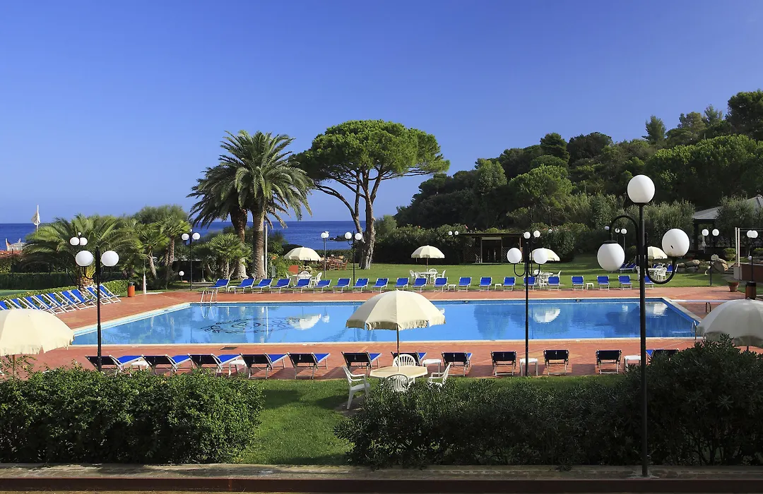Hotel Desiree-1