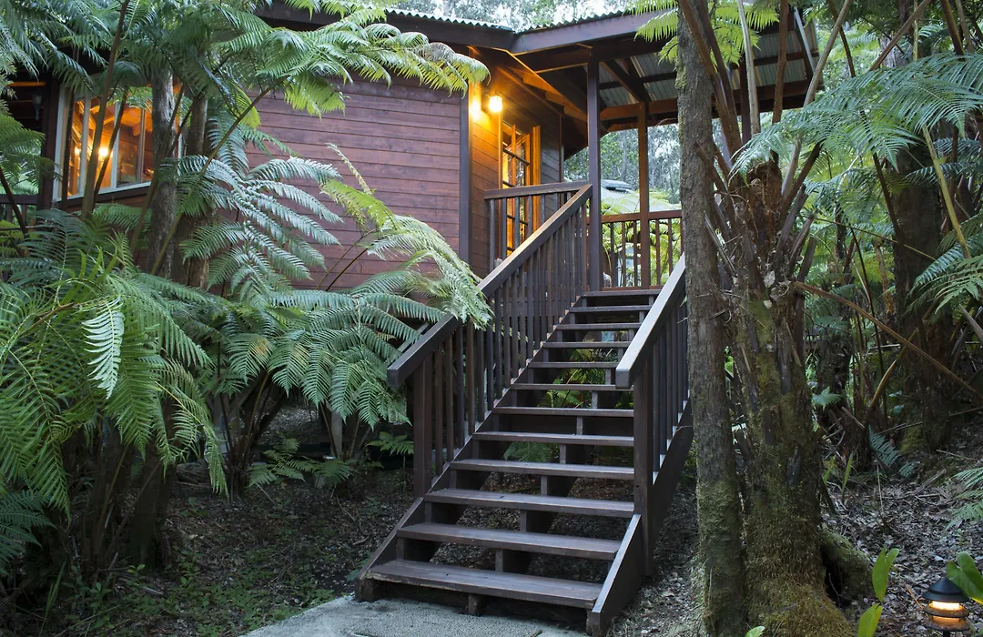 Volcano Village Lodge-1