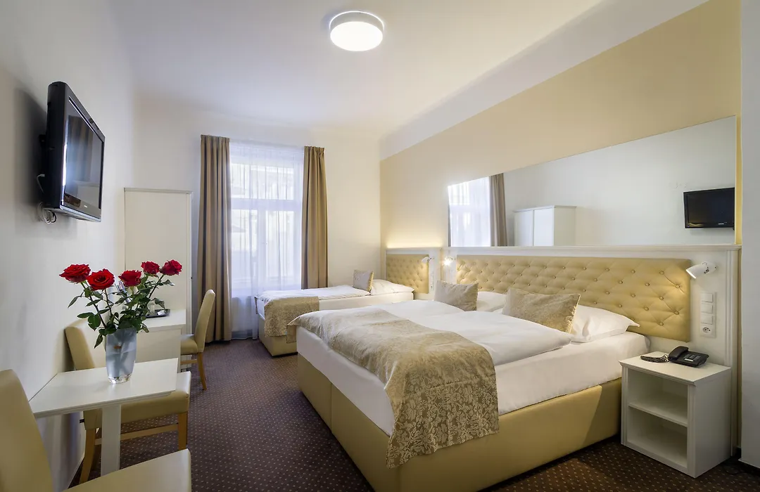 Hotel Taurus-1