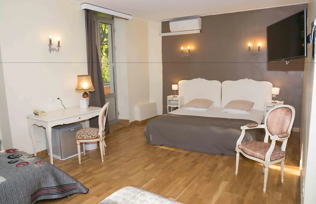 Empire Hôtel-1