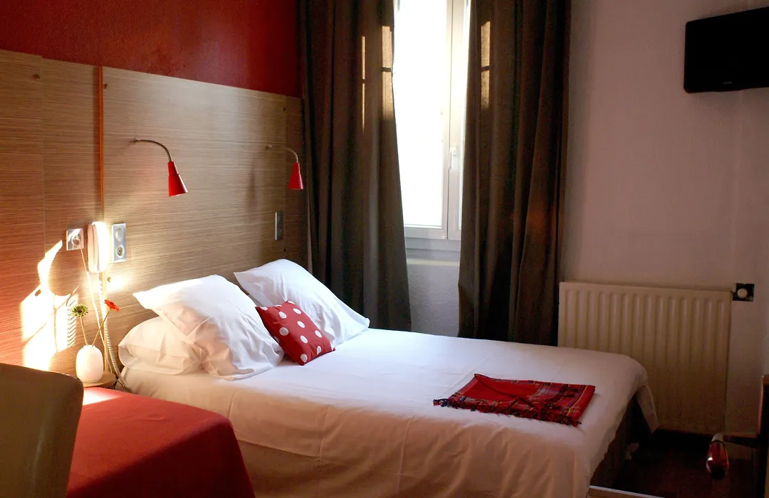 Hôtel Edmond Rostand-1