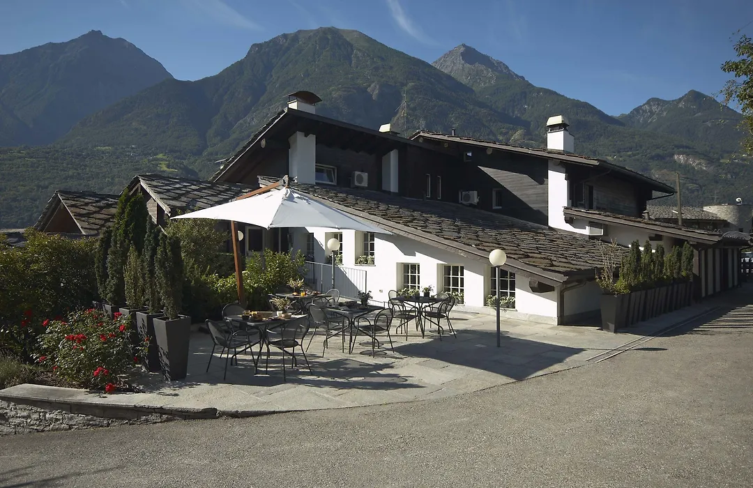 Hotel Village-1