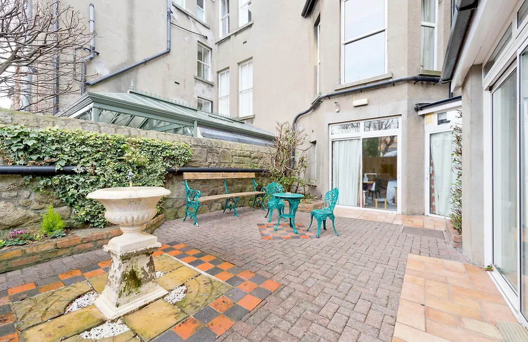 Roxford Lodge Hotel-1