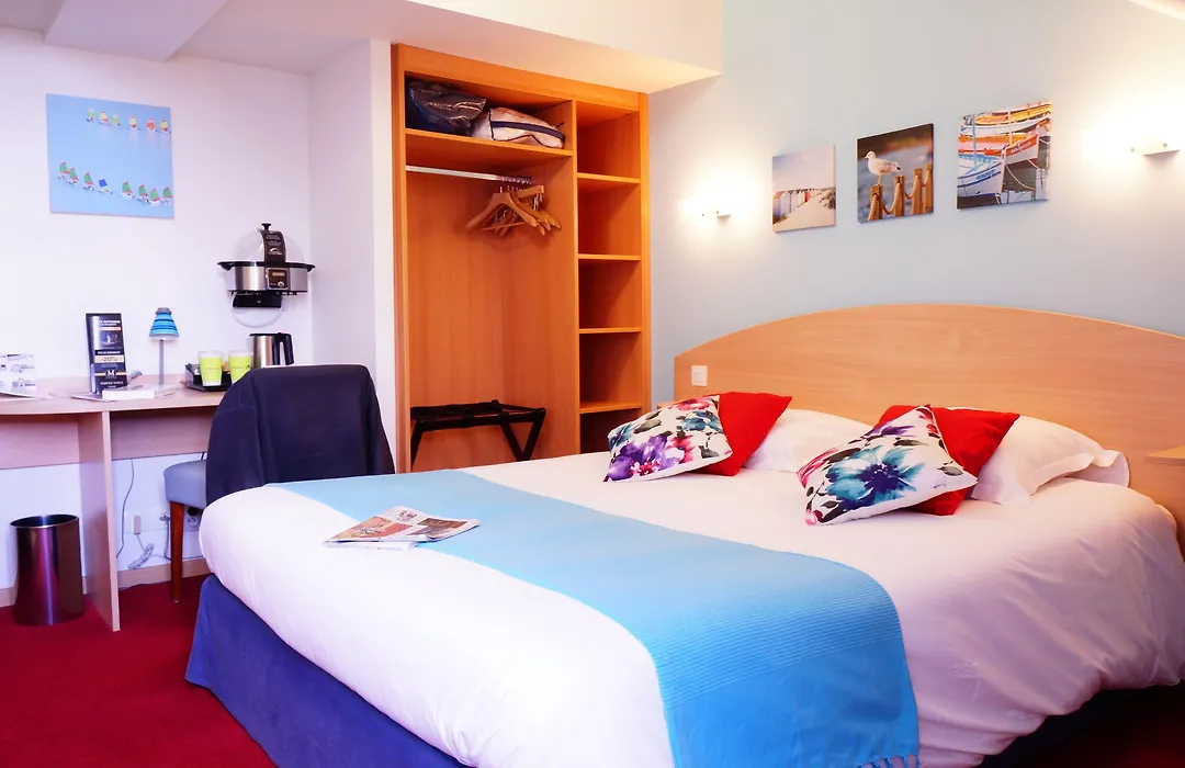 Cit'Hotel Du Port Rhu-1