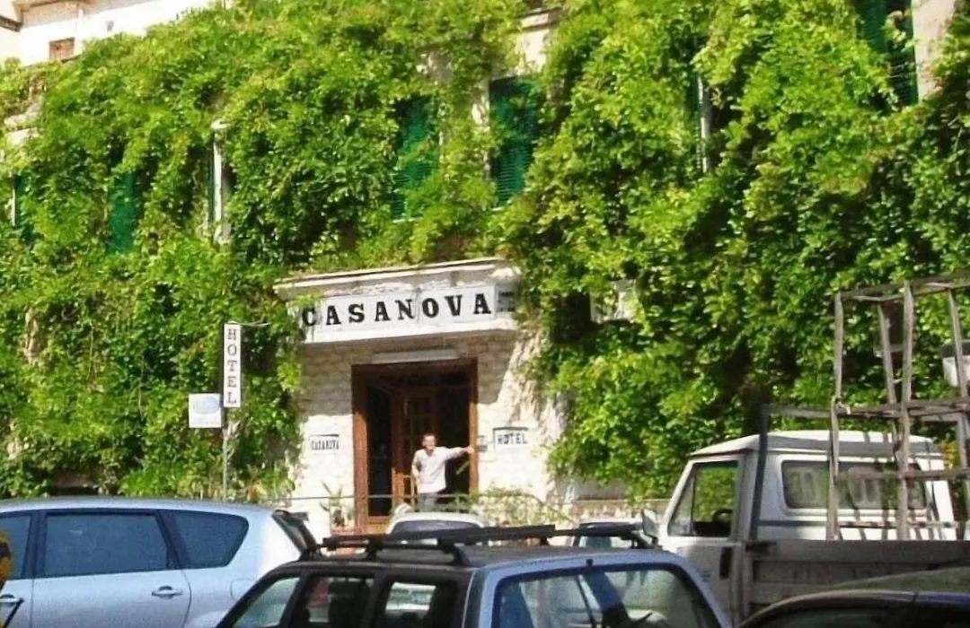 Hotel Casanova-1