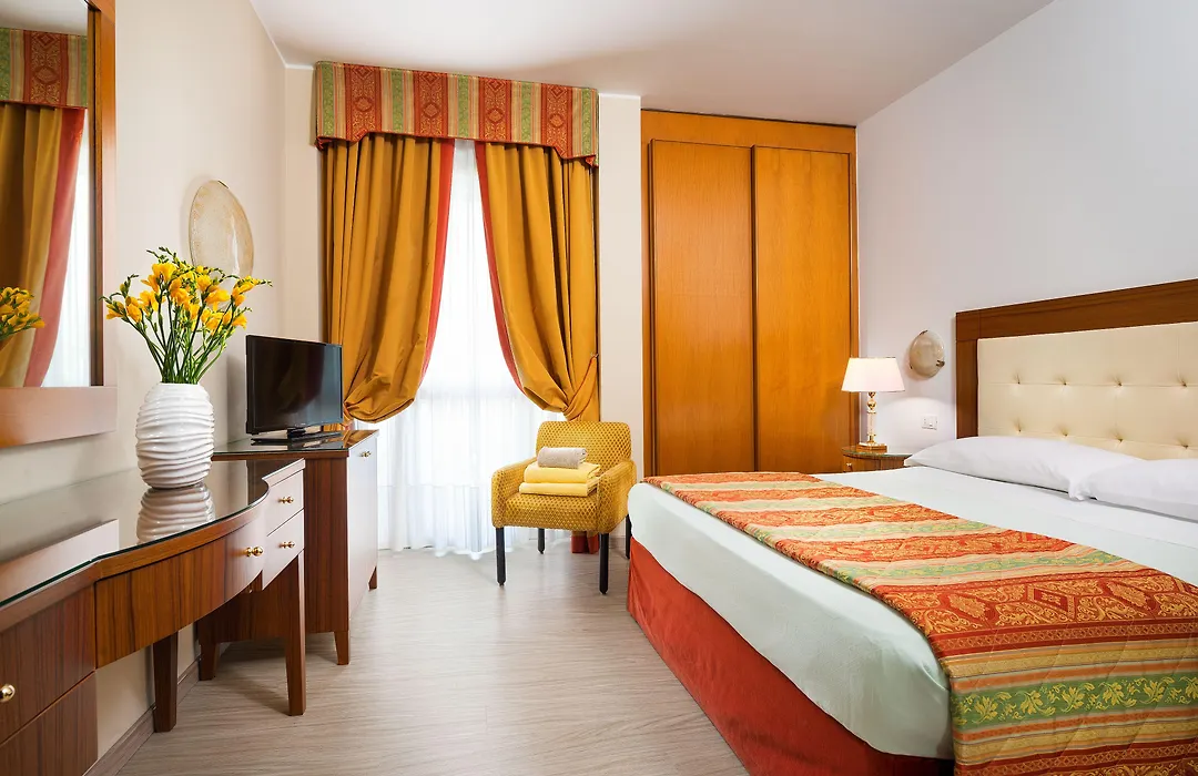 Hotel Metropole-1