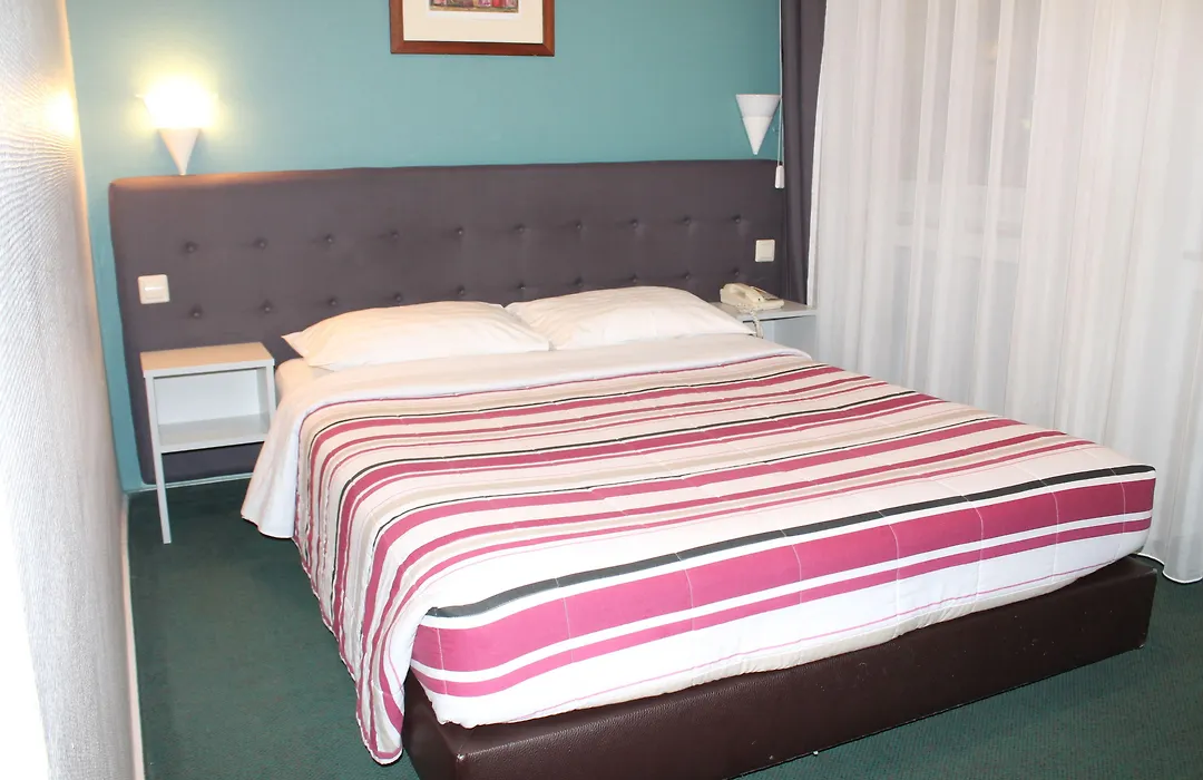 Yasha Hotel-1