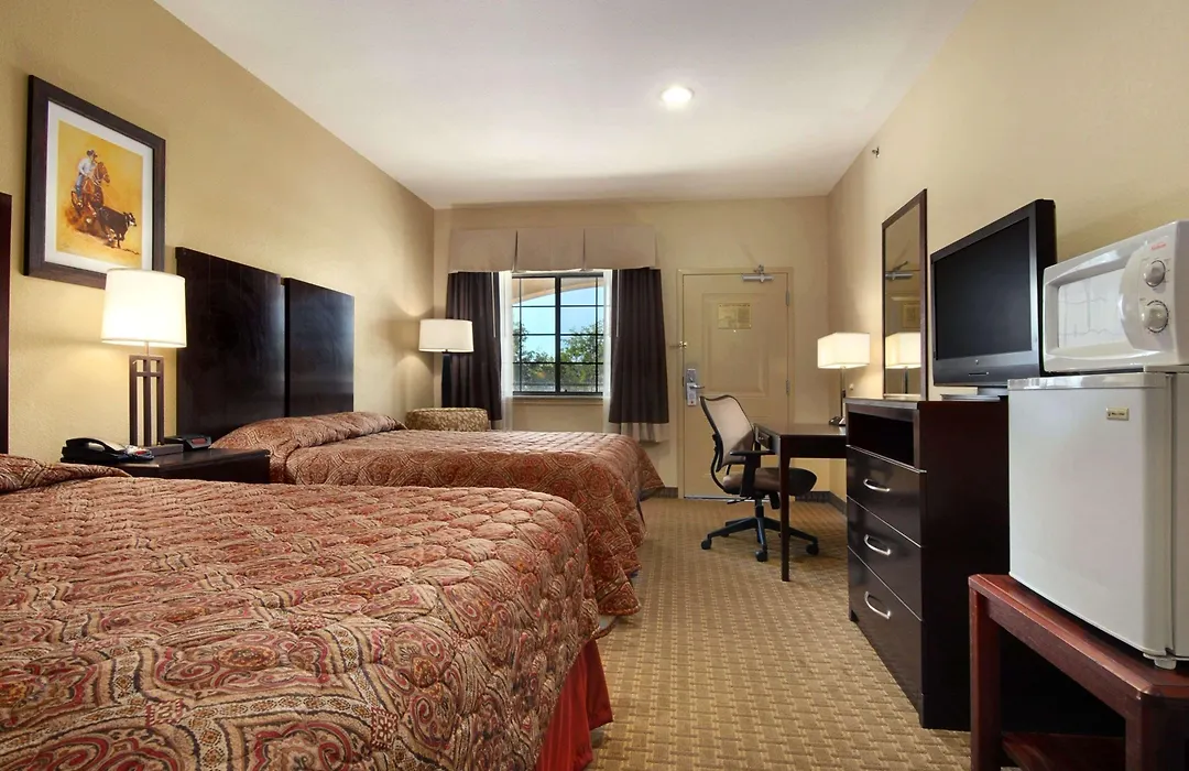 Super 8 By Wyndham Stephenville-1