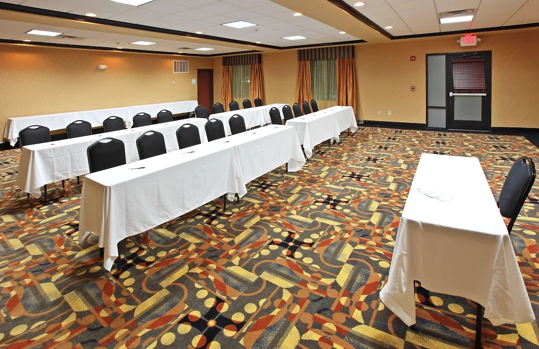 Holiday Inn Express Hotel & Suites Texarkana East By Ihg-1