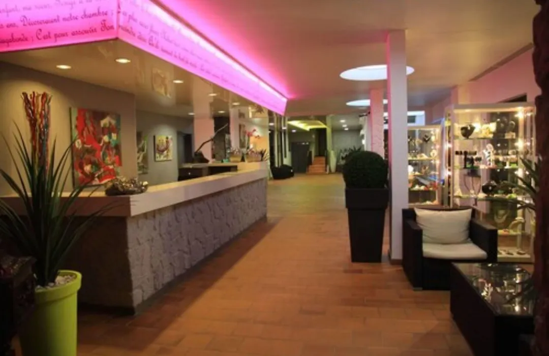 Isola Hôtel-1