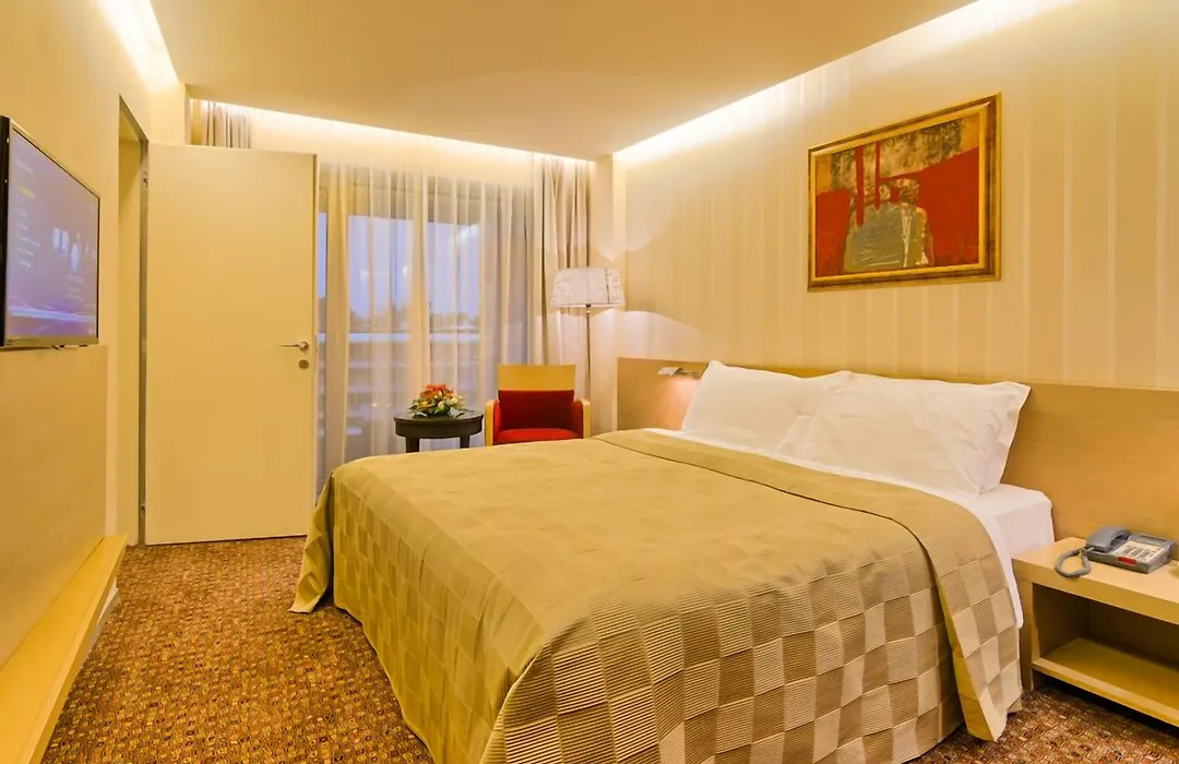 Vega Hotel-1