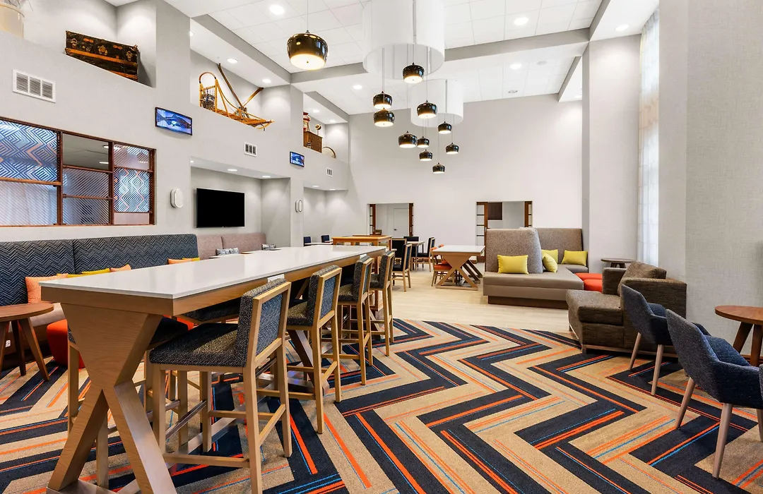 Hampton Inn & Suites Fairbanks-1