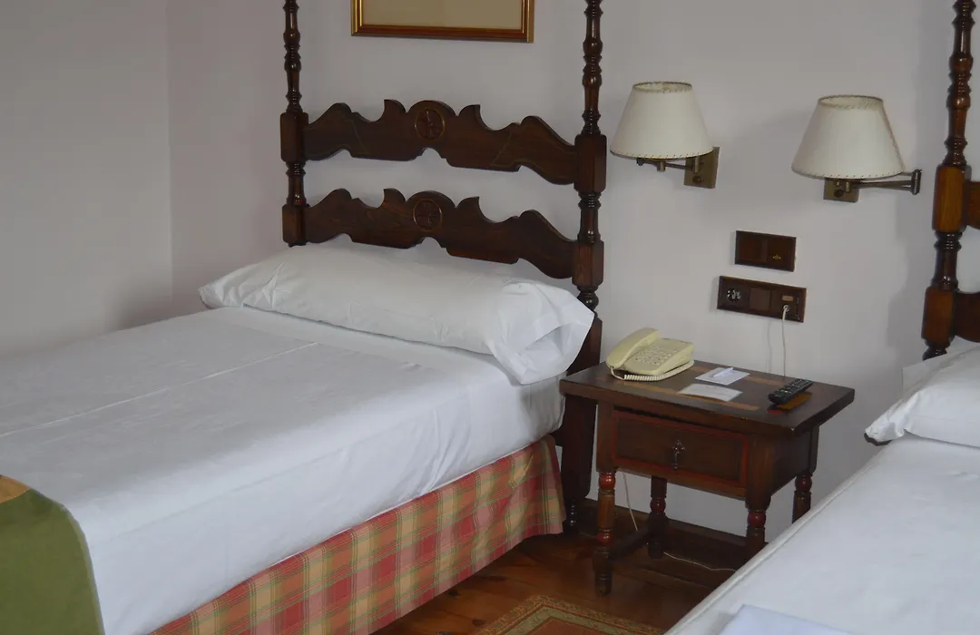 Parador De Gredos-1